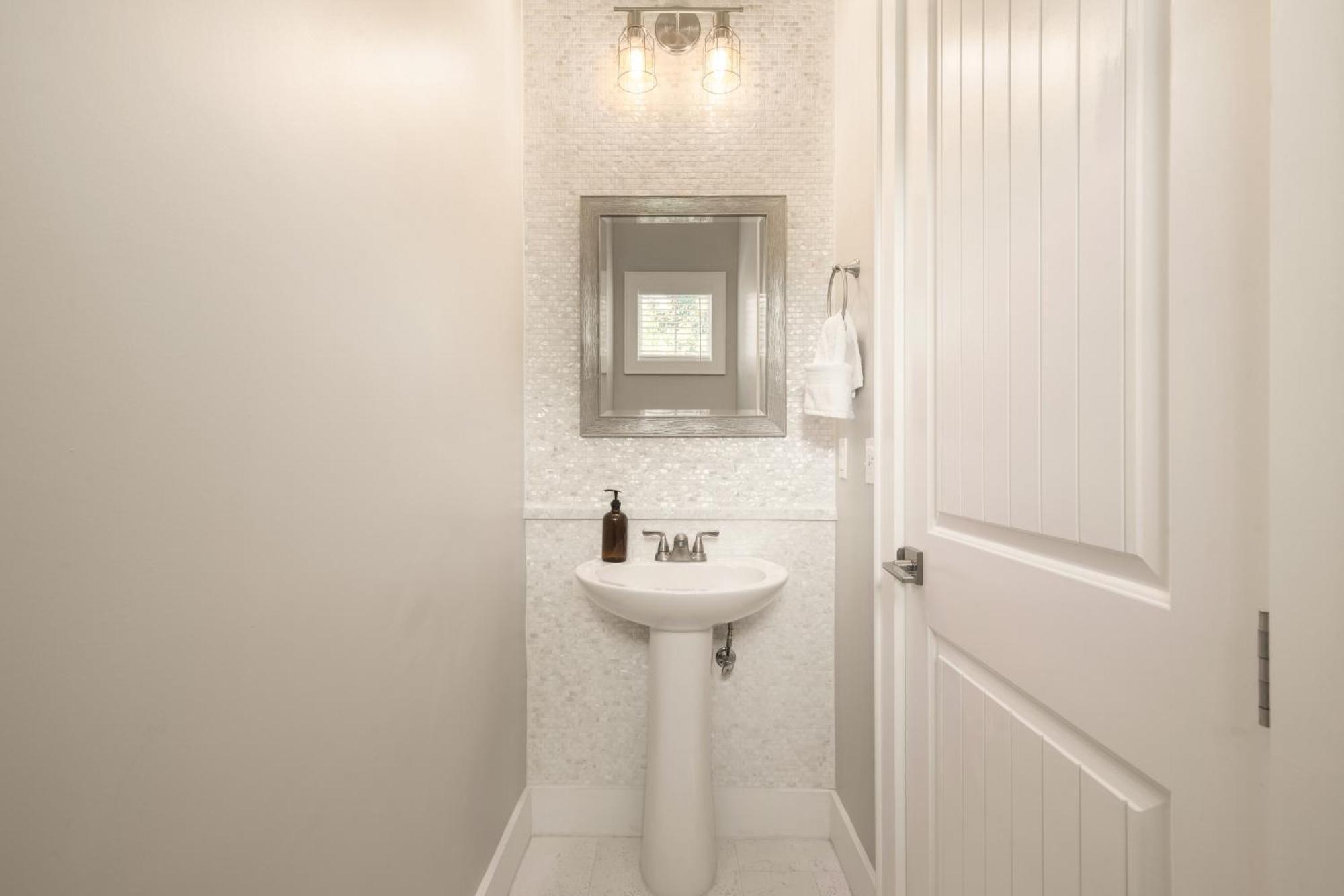דסטין Edgewater By Avantstay Gorgeous Character Lakefront Home W Private Dock מראה חיצוני תמונה