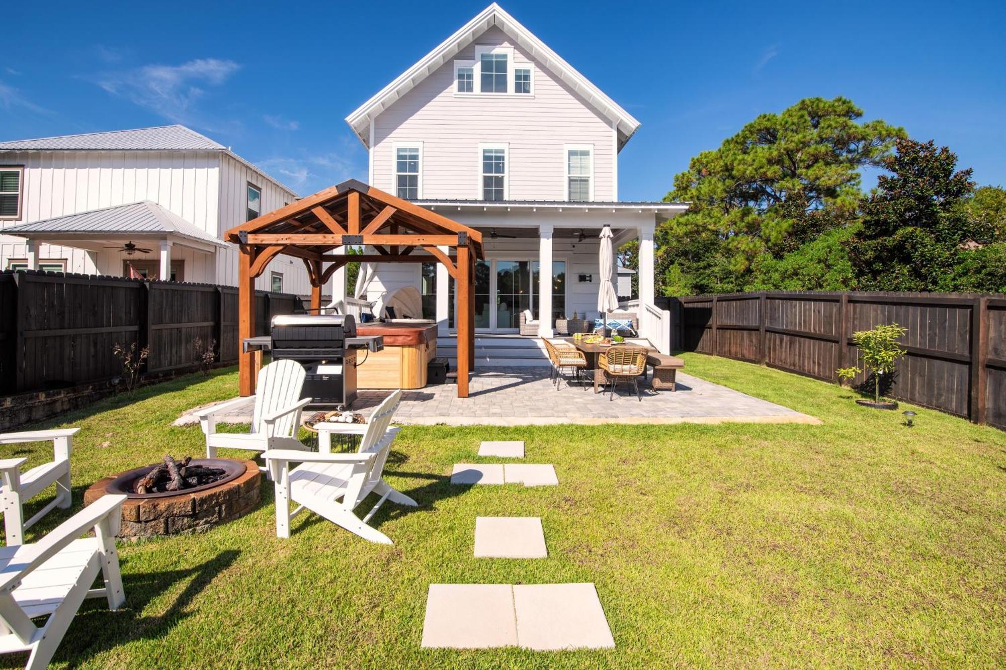 דסטין Edgewater By Avantstay Gorgeous Character Lakefront Home W Private Dock מראה חיצוני תמונה