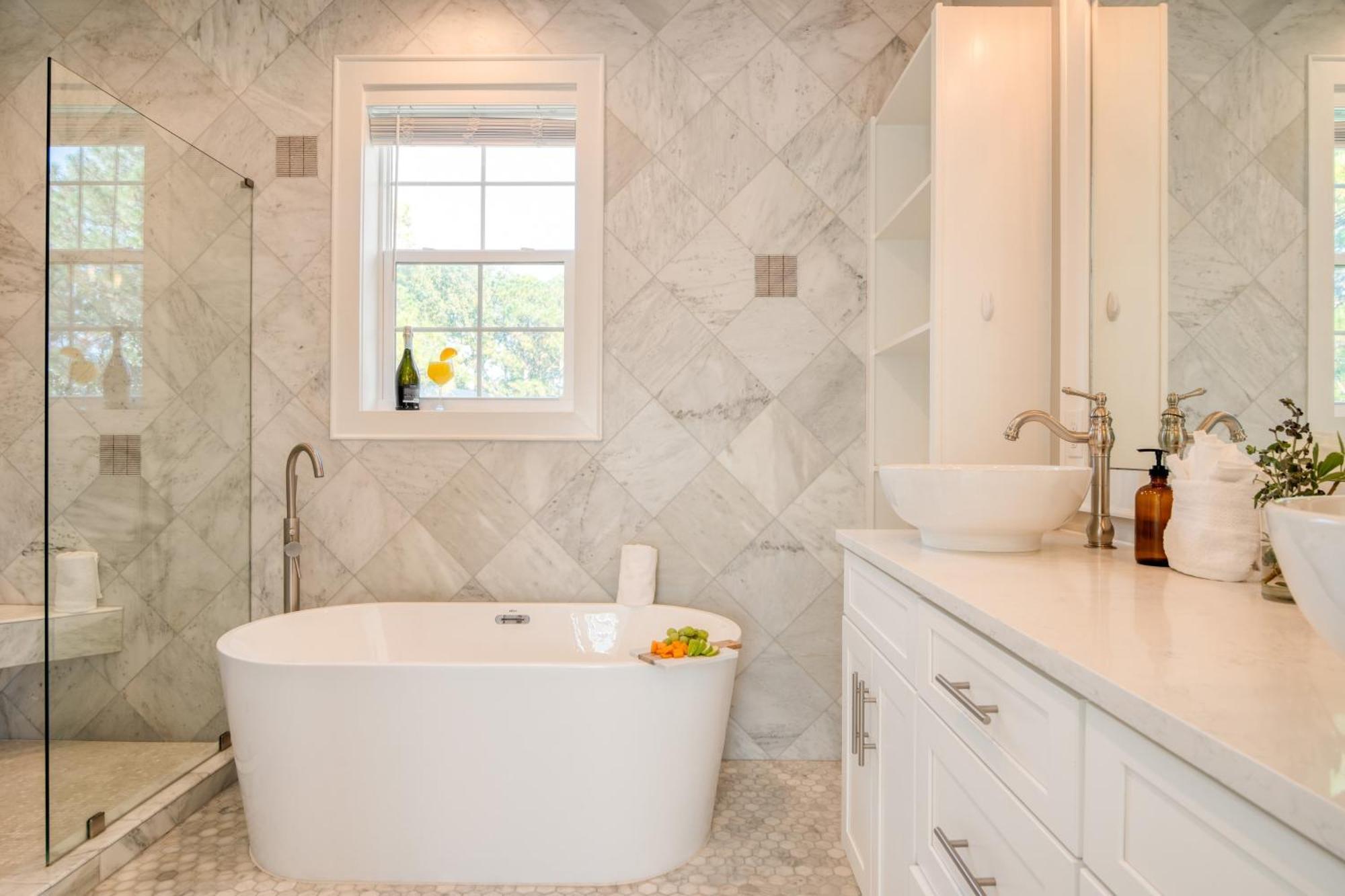 דסטין Edgewater By Avantstay Gorgeous Character Lakefront Home W Private Dock מראה חיצוני תמונה
